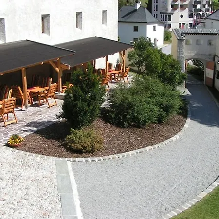 Schloss Naudersberg Apartmán *