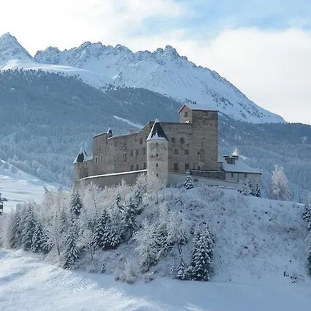 Schloss Naudersberg Apartmán *