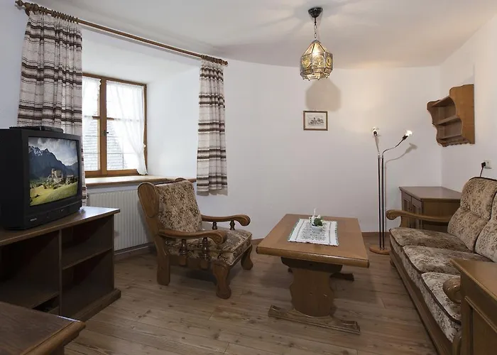 Schloss Naudersberg شقة