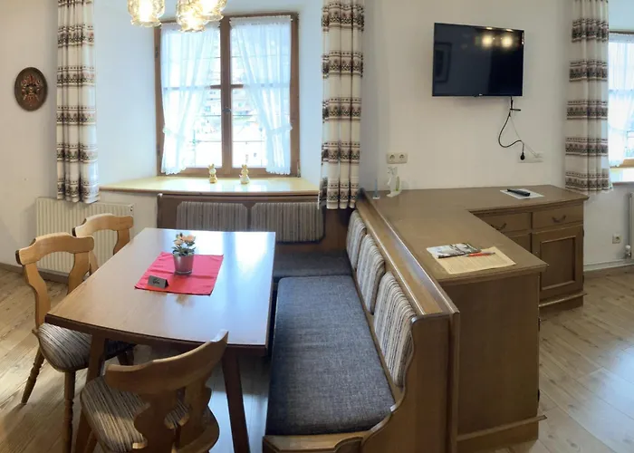 Schloss Naudersberg Apartament